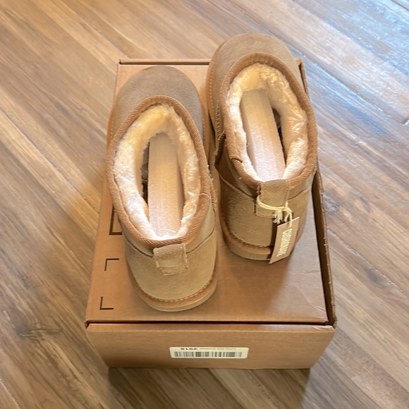 NWT Cushion sore Hip Cozy Ankle Boots🥾🏷️ - Picture 4 of 7